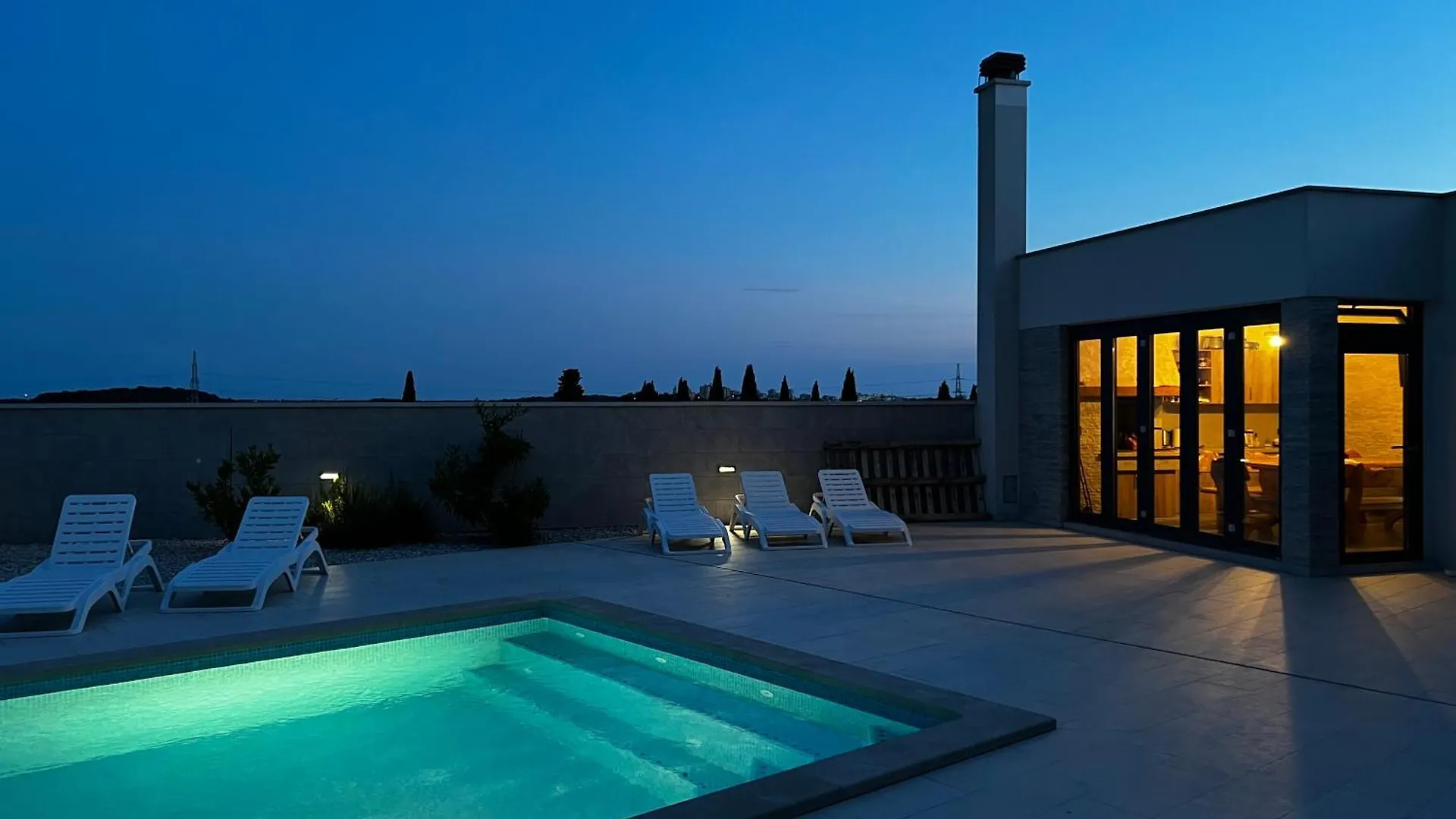 Villa Mare - Modern Villa With Swimming Pool And Jacuzzi Pula