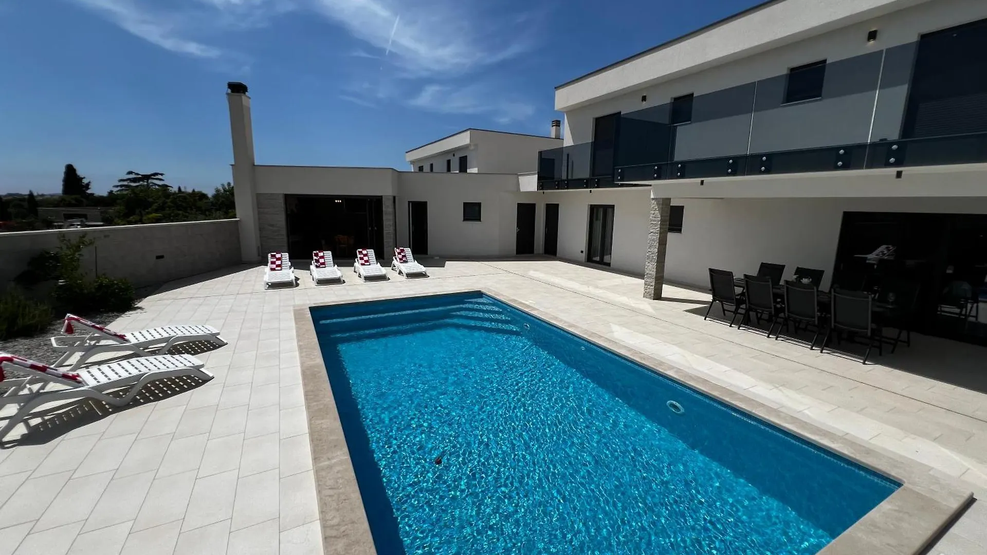 Villa Mare - Modern Villa With Swimming Pool And Jacuzzi Pula