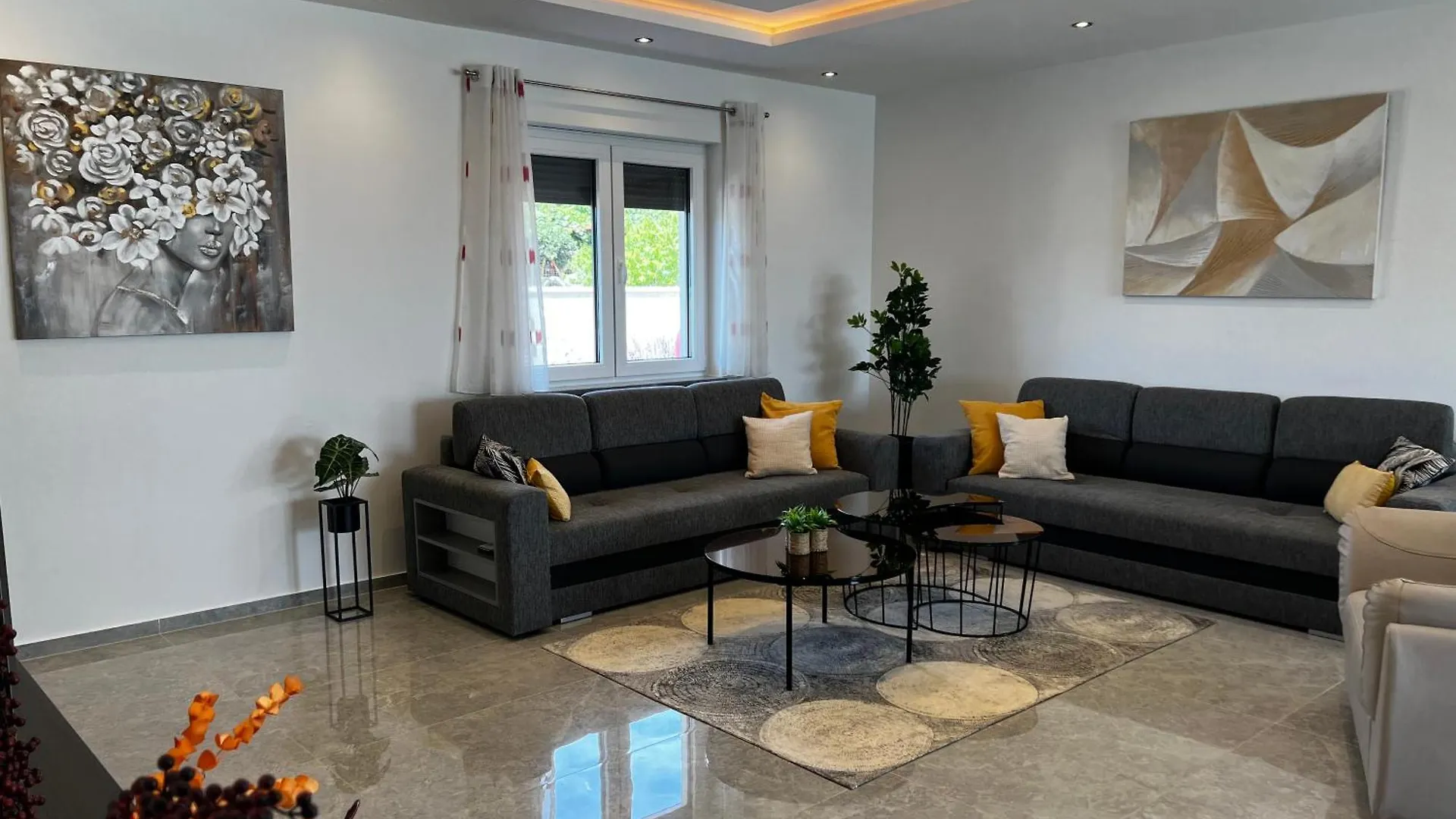 Villa Mare - Modern Villa With Swimming Pool And Jacuzzi Pula 0*,  Croatia